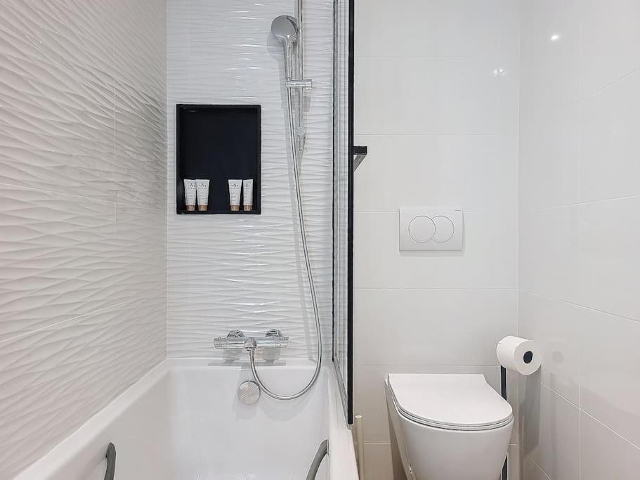 Familiales Berges De Seine Apartment Paris
